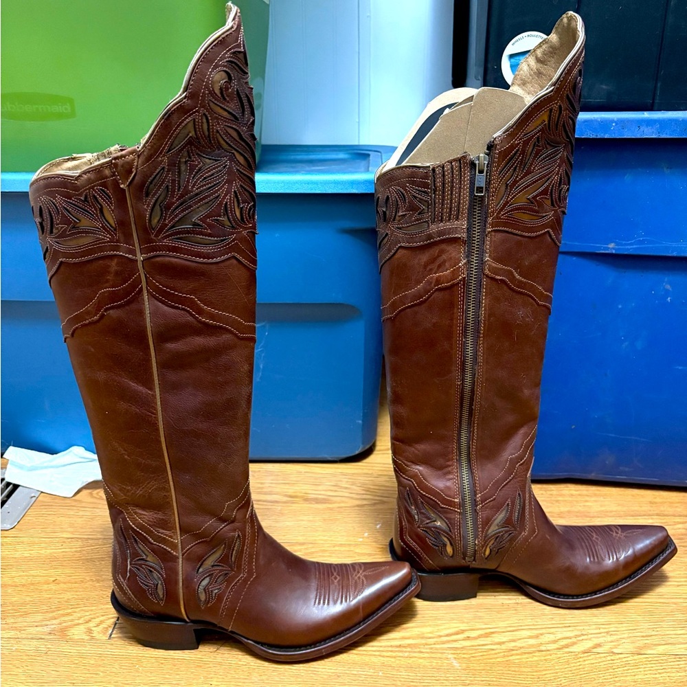 Ariat Round Up D-Toe Zip Women’s Western Boots